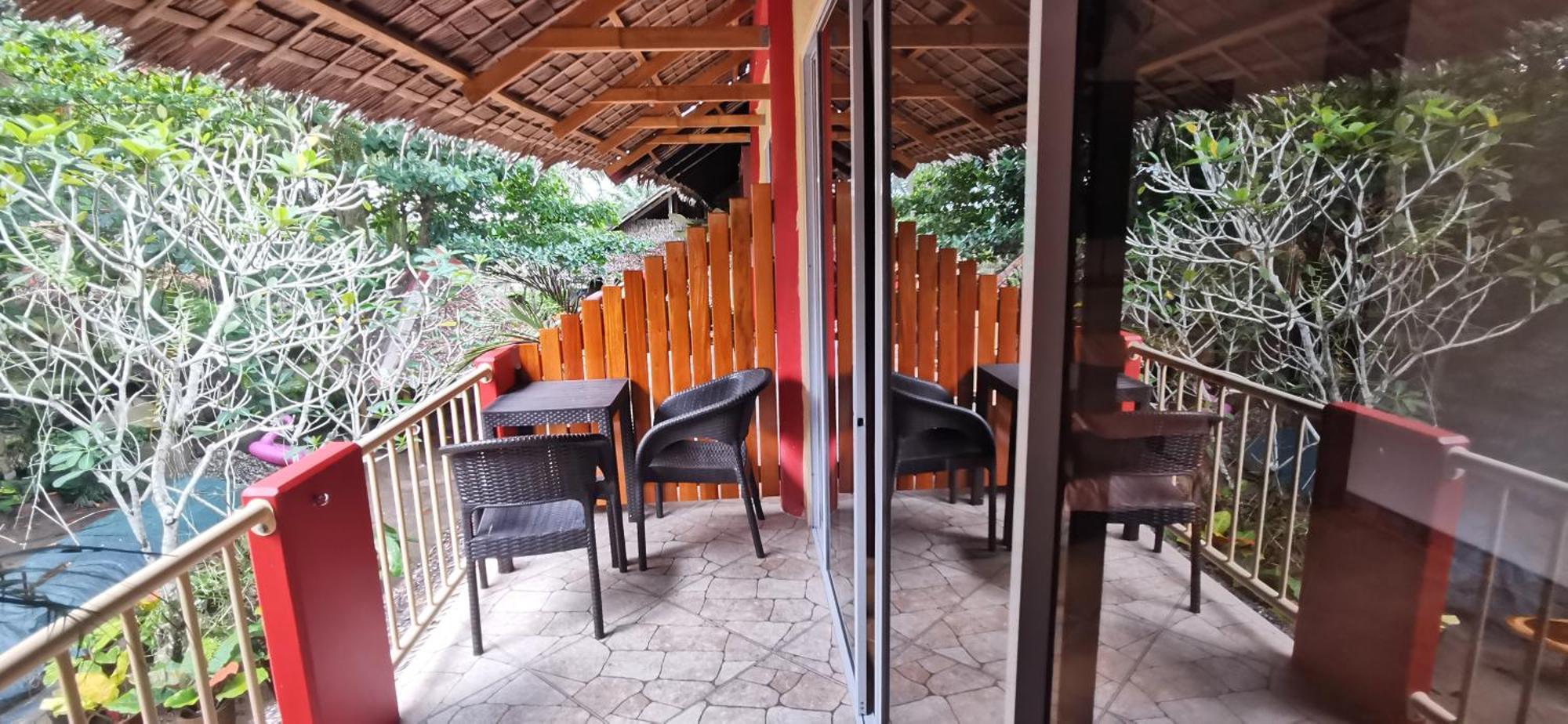 Sulu Sunset Beach Resort Nauhang Экстерьер фото